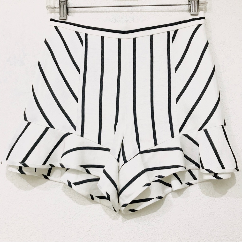 Intermix Shorts - Picture 3 of 5